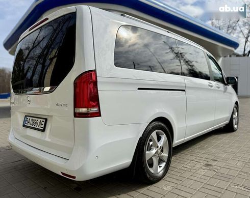 Mercedes-Benz V-Класс 2016 - фото 20
