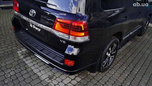 Toyota Land Cruiser 2017 - фото 20