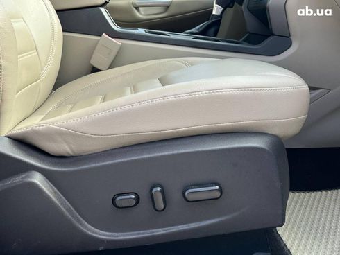 Ford Escape 2016 белый - фото 20