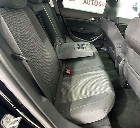 Peugeot 308 2019 - фото 20