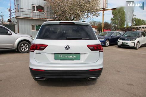 Volkswagen Tiguan 2018 - фото 10