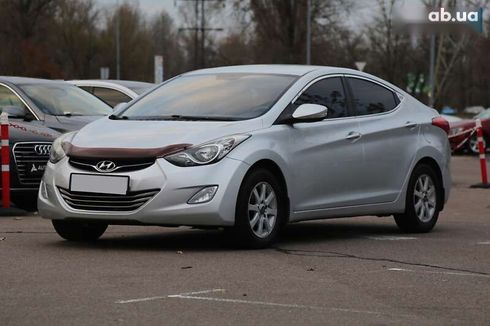 Hyundai Elantra 2012 - фото 3