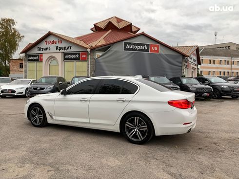 BMW 5 серия 2017 белый - фото 8