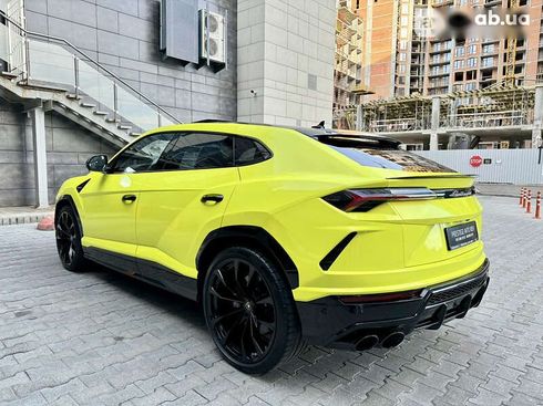 Lamborghini Urus 2020 - фото 26