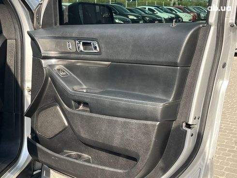 Ford Explorer 2017 серый - фото 44