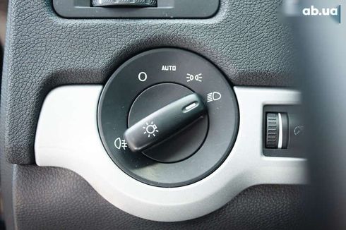 Skoda Octavia 2011 - фото 20