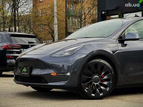 Tesla Model Y 2022 - фото 2
