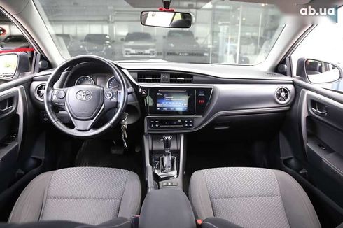 Toyota Corolla 2018 - фото 14