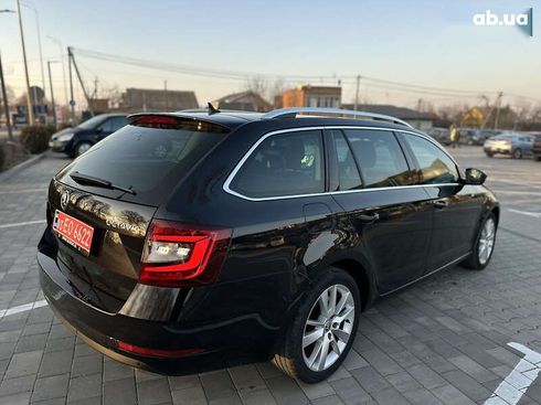 Skoda Octavia 2018 - фото 21