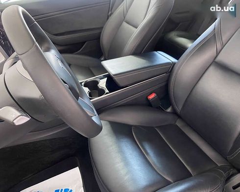 Tesla Model 3 2020 - фото 8