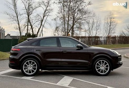 Porsche Cayenne Coupe 2021 - фото 17