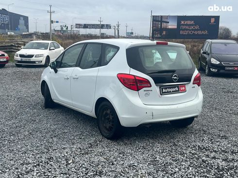 Opel Meriva 2013 белый - фото 8