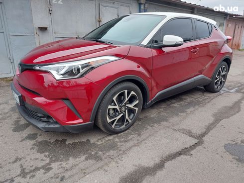 Toyota C-HR 2018 вишневый - фото 10
