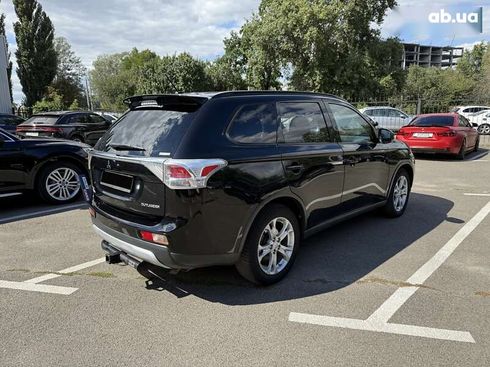 Mitsubishi Outlander 2014 - фото 3