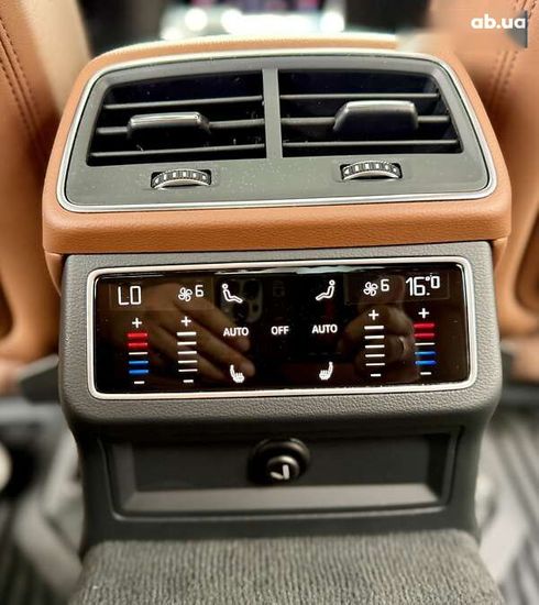 Audi A6 2020 - фото 27