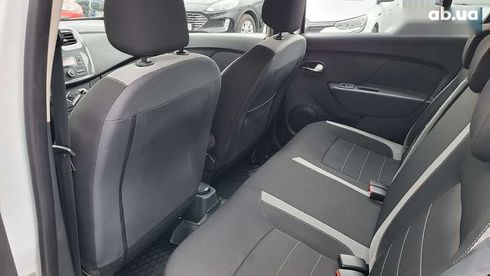 Renault Sandero Stepway 2021 - фото 18