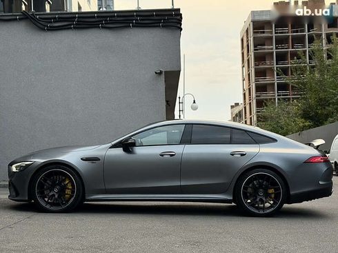 Mercedes-Benz AMG GT 4 2022 - фото 24