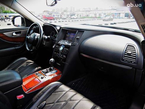 Infiniti QX70 2013 - фото 21
