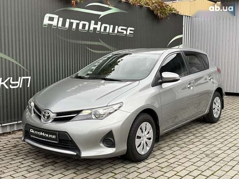 Toyota Auris 2014 - фото 15