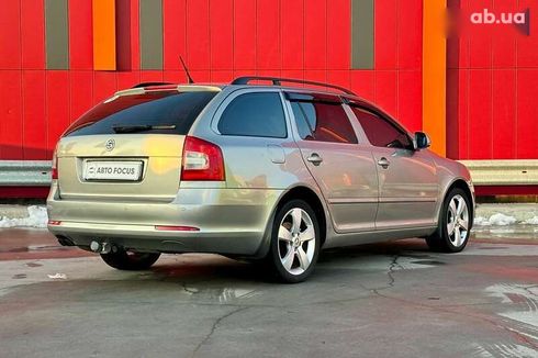 Skoda Octavia 2010 - фото 8