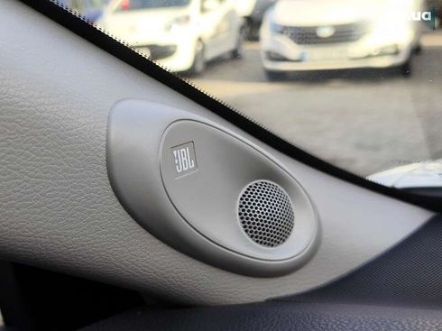 Toyota Camry 2021 - фото 25