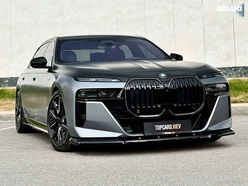 BMW i7 2022 - фото 13