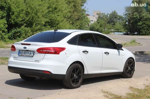Ford Focus 2016 - фото 9