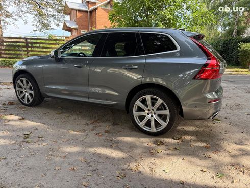 Volvo XC60 2019 серый - фото 8