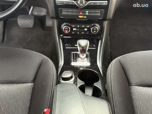 Infiniti QX30 2018 - фото 22