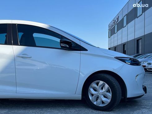 Renault Zoe 2014 белый - фото 13