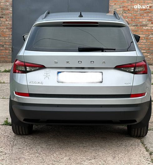 Skoda Kodiaq 2020 серебристый - фото 5