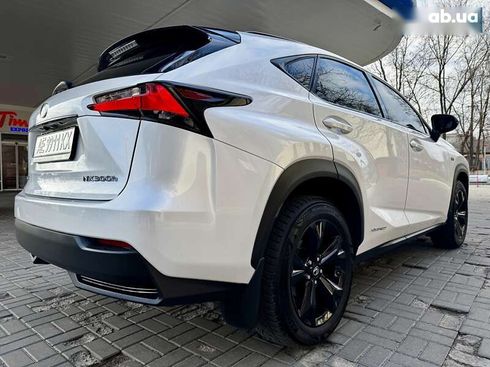 Lexus NX 2016 - фото 14