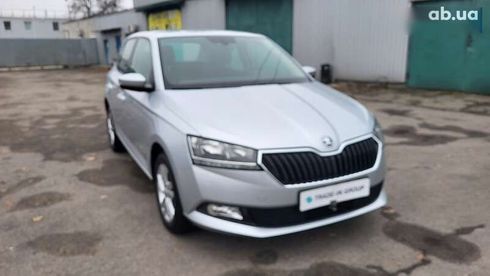 Skoda Fabia 2020 - фото 2