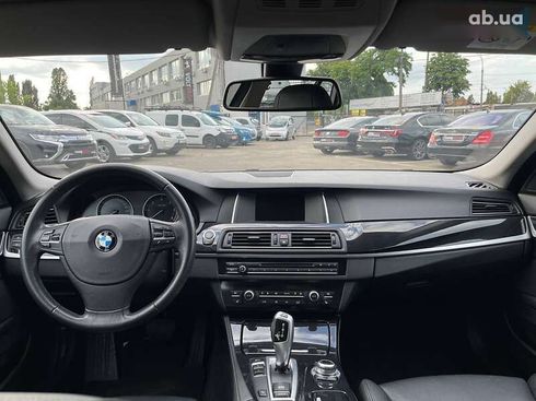 BMW 5 серия 2017 - фото 29