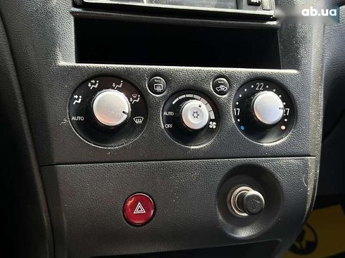 Mitsubishi Outlander 2007 - фото 17