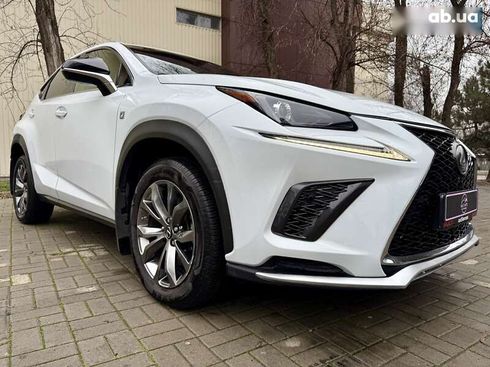 Lexus NX 2021 - фото 12