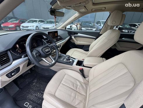Audi Q5 2018 белый - фото 41
