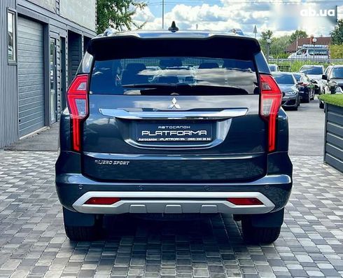 Mitsubishi Pajero Sport 2019 - фото 8