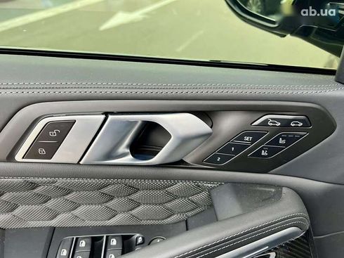 BMW X6 M 2022 - фото 23