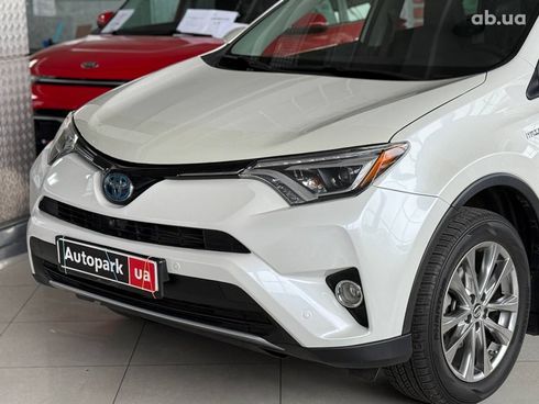Toyota RAV4 2015 белый - фото 5