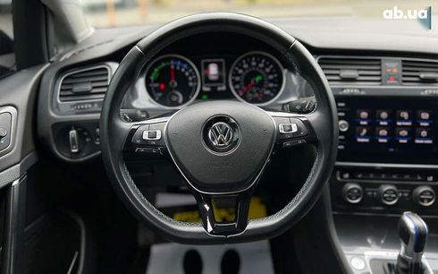Volkswagen e-Golf 2017 - фото 14