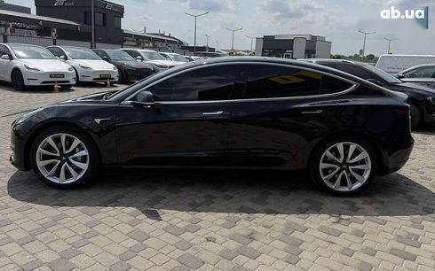 Tesla Model 3 2020 - фото 4