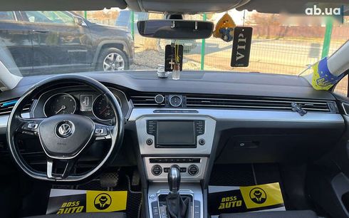 Volkswagen Passat 2015 - фото 11