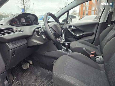 Peugeot 208 2012 - фото 8