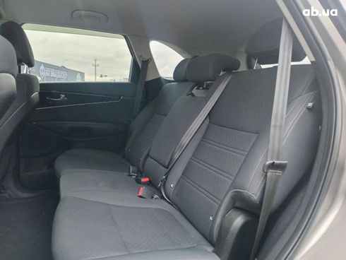 Kia Sorento 2015 серый - фото 21