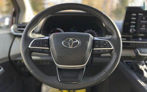 Toyota Sienna 2022 - фото 21