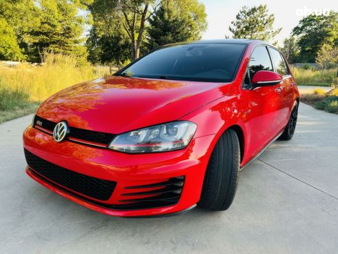 Volkswagen Golf GTI 2016 красный - фото 3