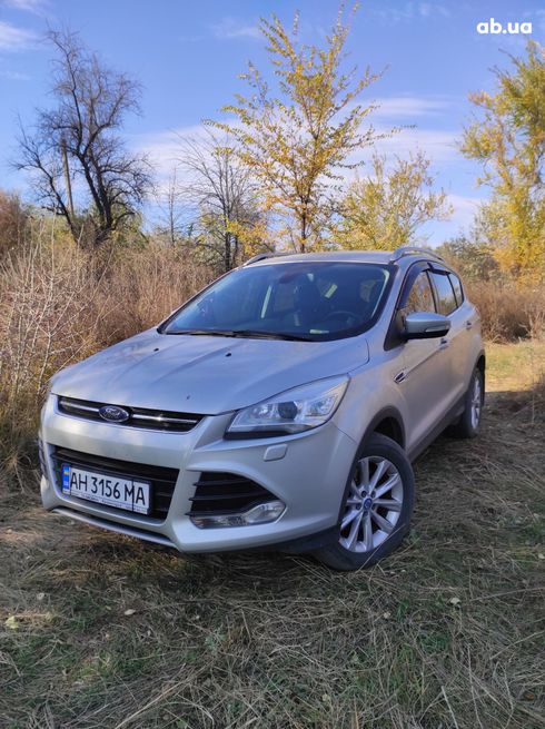 Ford Kuga 2015 серебристый - фото 3