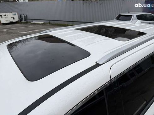 Kia Carnival 2016 - фото 12