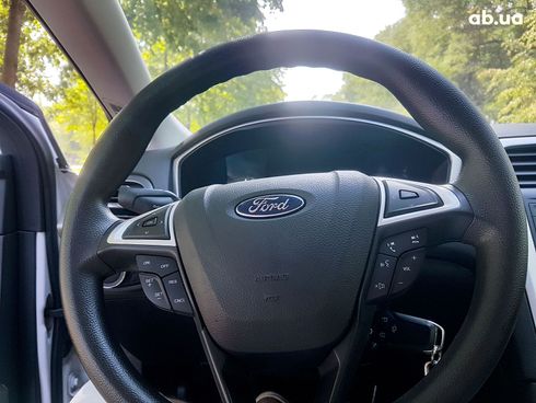Ford Fusion 2015 белый - фото 26
